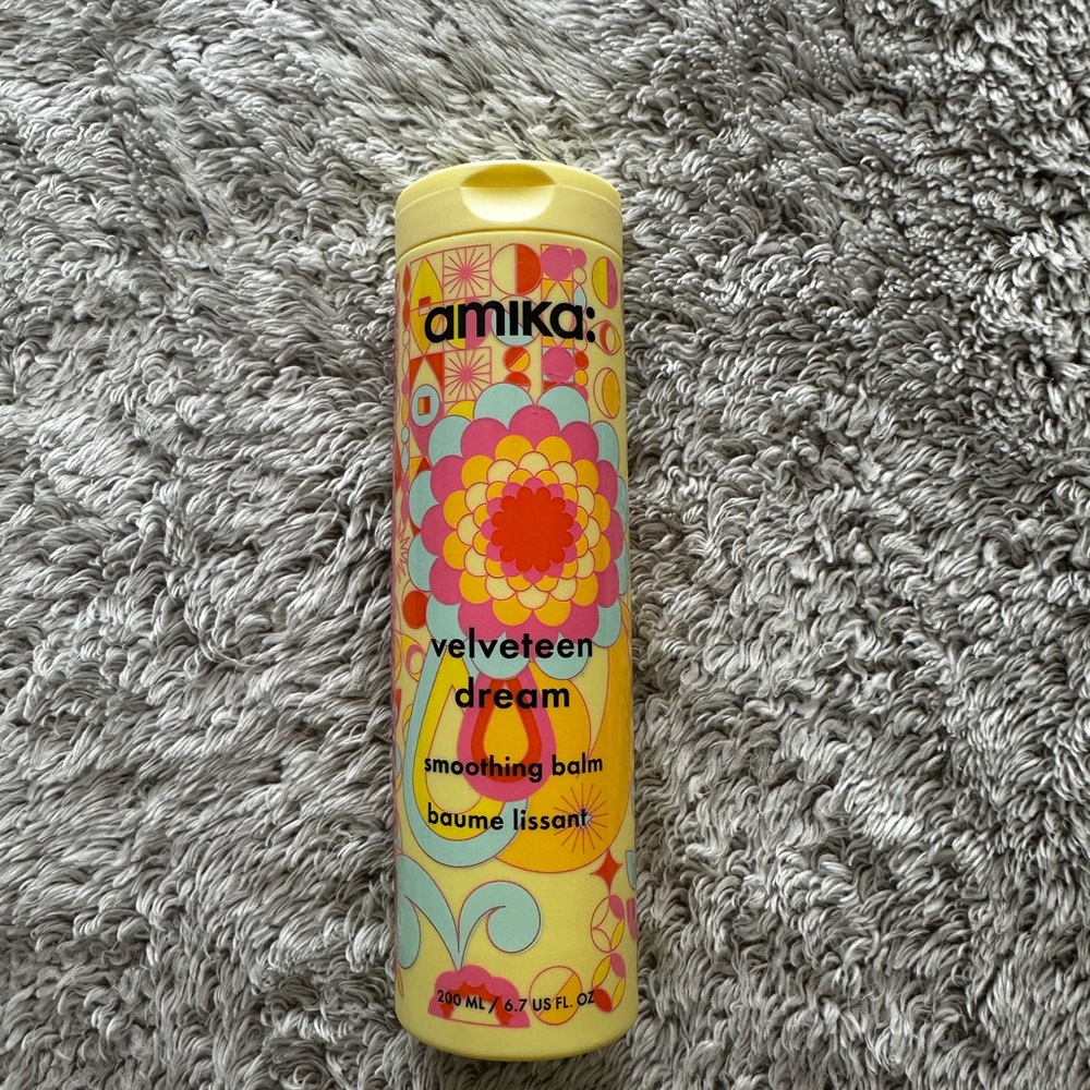 Amika Velveteen Dream Smoothing Balm - Yellow